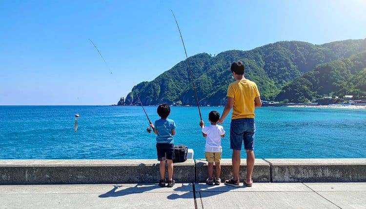 【初心者向け】堤防サビキ釣りの始め方|道具・仕掛け・釣り方を完全ガイド